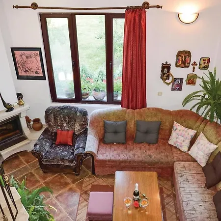 Σπίτι διακοπών Three-bedroom Holiday In *